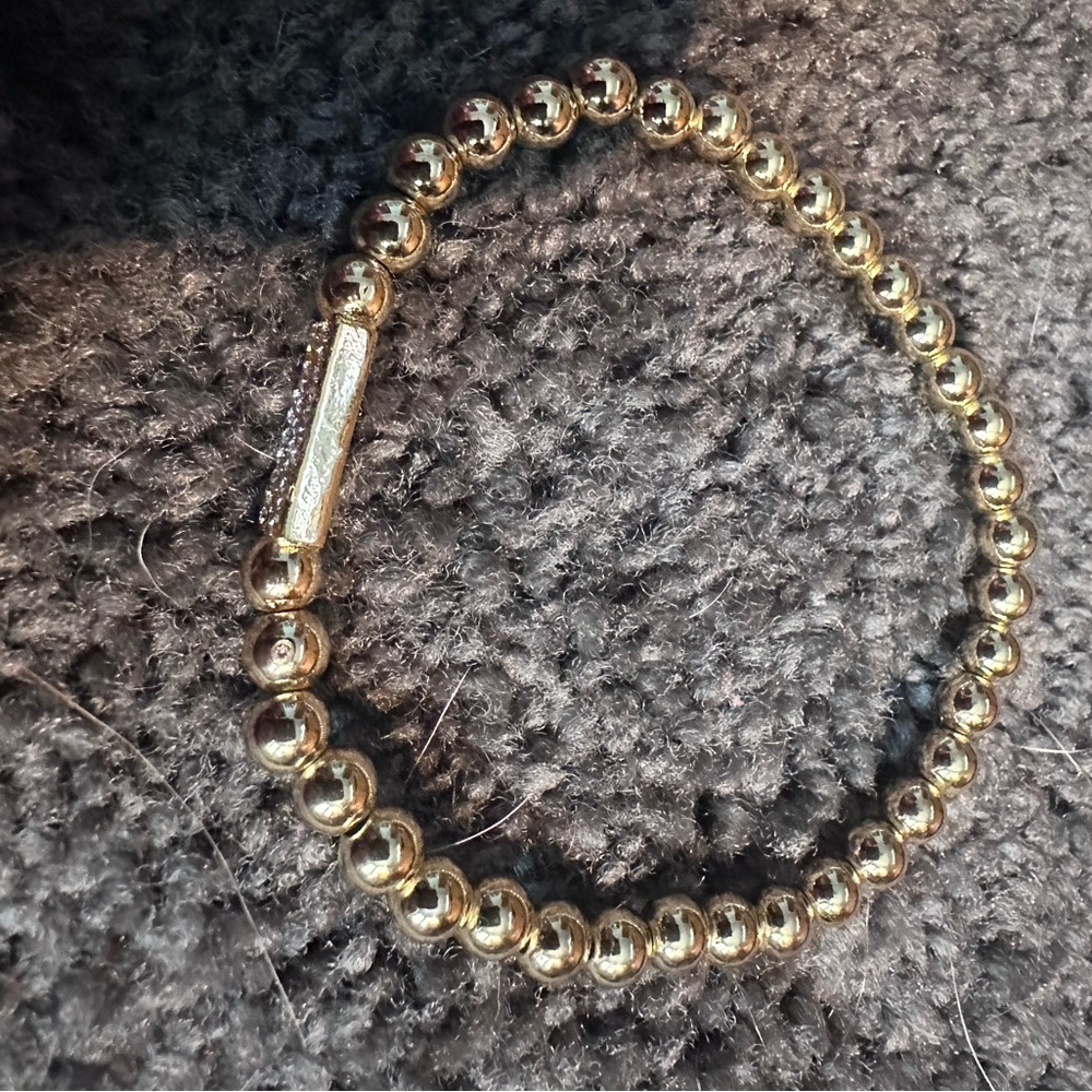 Elegant Gold N Beaded Bracelet